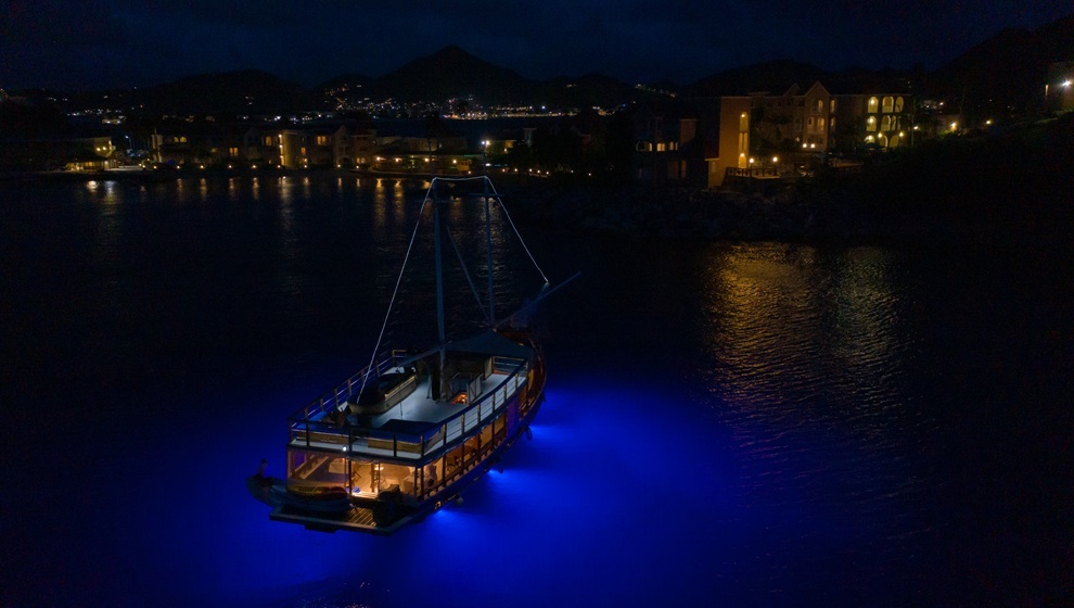 20201109_Spirit of St. Maarten Sunset Tour Photoshoot Drone-4 - 990 x 560