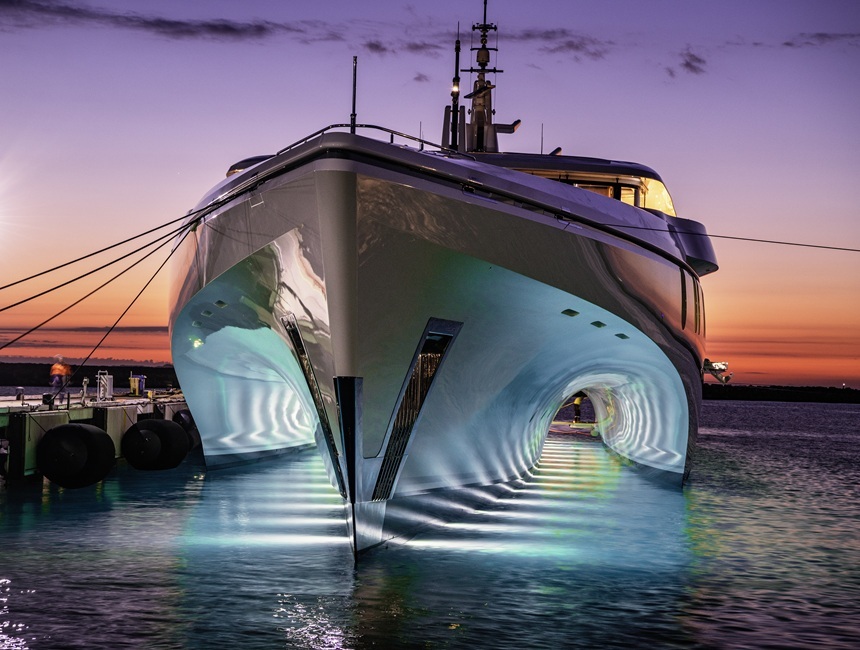 SUPERYACHT 3 - 860 X 650