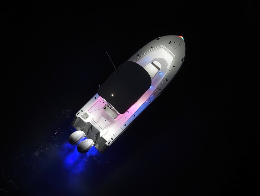 Sea Hunt - X4 Blue - Drone - White Lit - 860 x 650px