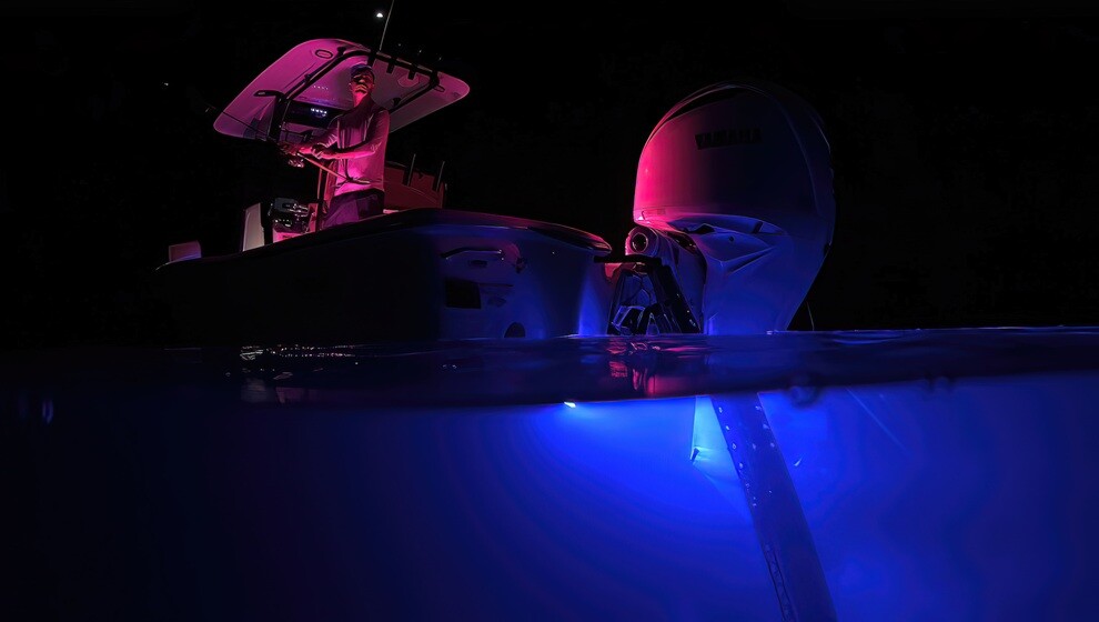 X4 Blue - Sea Hunt 4 - 990 x 560